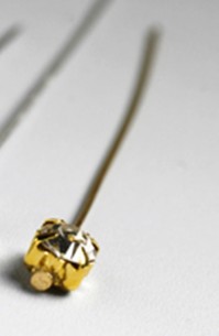 Diamond Gold Pin with a Clear Head